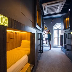 https://lulu-hotel.singapore-best-hotels.net